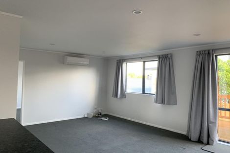 Photo of property in 16a Buller Crescent, Manurewa, Auckland, 2102