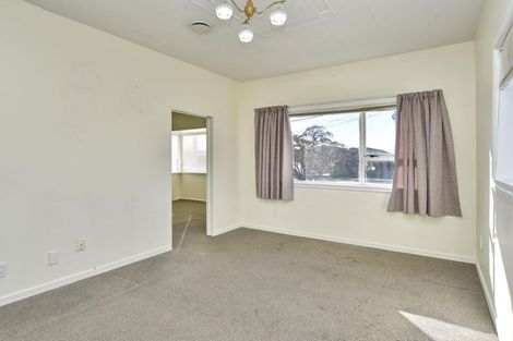 Photo of property in 115 Wilsons Road South, Saint Martins, Christchurch, 8022