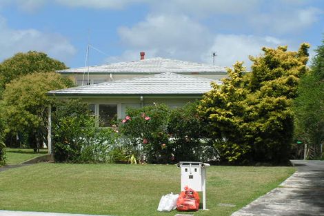 Photo of property in 39 Northumberland Avenue, Belmont, Auckland, 0622