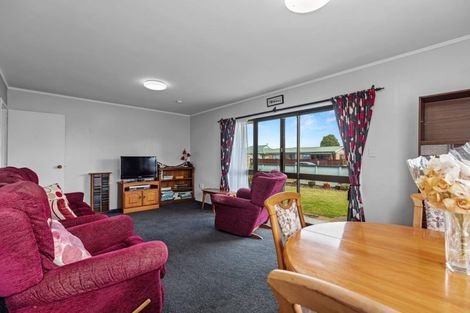 Photo of property in 1/105 Gloucester Road, Mount Maunganui, 3116