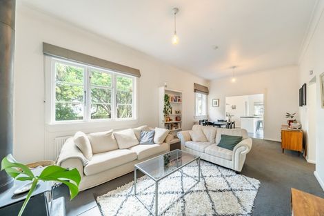 Photo of property in 1 Heath Grove, Waiwhetu, Lower Hutt, 5010