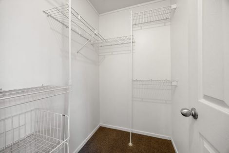 Photo of property in 16 Harbour Lights Close, West Harbour, Auckland, 0618