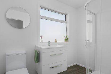 Photo of property in 289 Shakespeare Street, Leamington, Cambridge, 3432