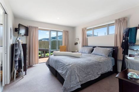 Photo of property in 43 Shortland Street, Wainoni, Christchurch, 8061