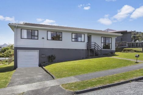 Photo of property in 27 Sombrero View, Ascot Park, Porirua, 5024