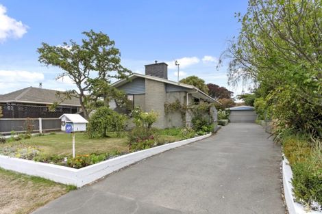 Photo of property in 27 Boston Avenue, Hornby, Christchurch, 8042