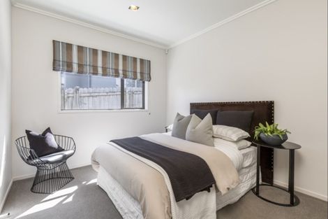 Photo of property in 17 Grand Drive, Orewa, 0931