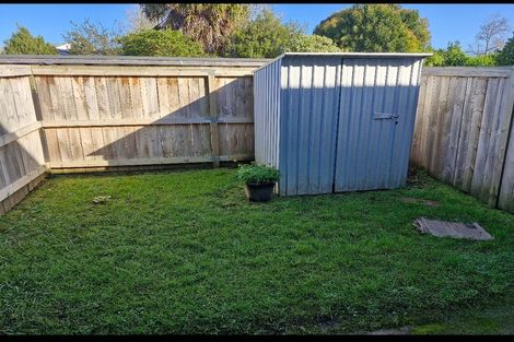 Photo of property in 2/27 St Georges Road, Avondale, Auckland, 0600