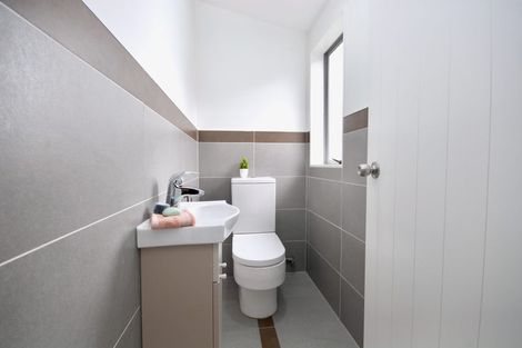 Photo of property in 21a Kia Ora Road, Beach Haven, Auckland, 0626