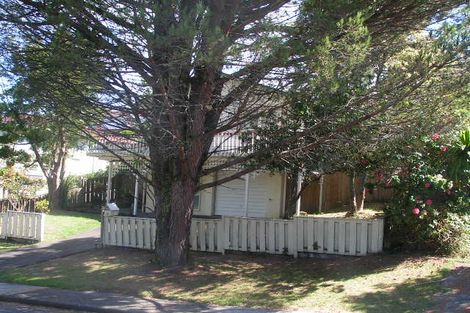 Photo of property in 20 Arosa Place, Forrest Hill, Auckland, 0620