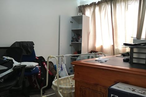 Photo of property in 30 Penion Drive, Flat Bush, Auckland, 2023