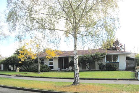 Photo of property in 9 Gothic Place, Ilam, Christchurch, 8041