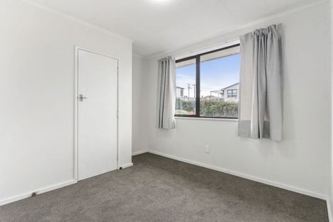 Photo of property in 2 Johnston Road, Mount Wellington, Auckland, 1060