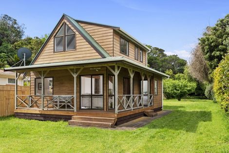 Photo of property in 80 Clinton Road, Tawharanui Peninsula, Matakana, 0986