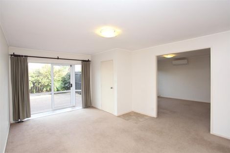 Photo of property in 2/10 Kallaroo Place, Botany Downs, Auckland, 2010