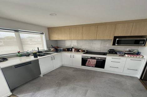 Photo of property in 10/5 Hikurangi Street, Te Atatu Peninsula, Auckland, 0610