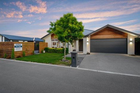 Photo of property in 8 Overton Place, Prebbleton, 7604