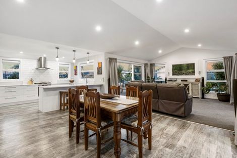 Photo of property in 1 Wahaika Way, Papamoa Beach, Papamoa, 3118