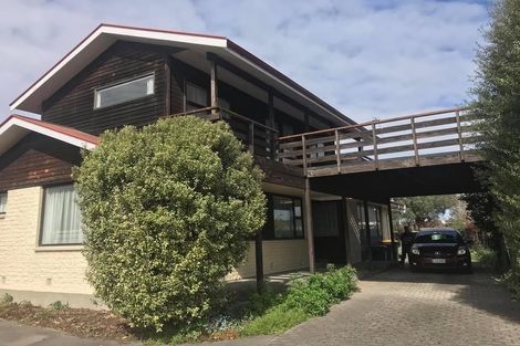Photo of property in 399 Yaldhurst Road, Russley, Christchurch, 8042