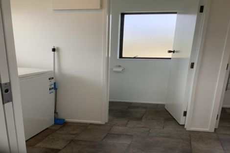 Photo of property in 18 Newberry Place, Richmond Heights, Taupo, 3330