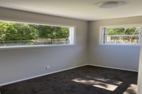 Photo of property in 15 Pekanga Road, Normandale, Lower Hutt, 5010