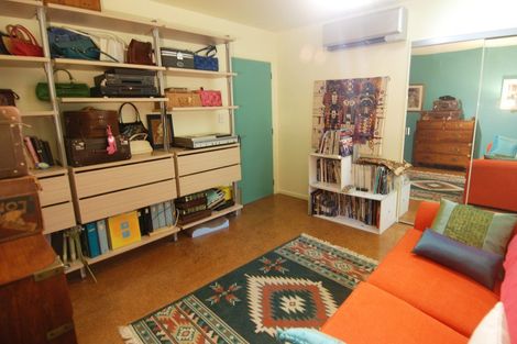 Photo of property in 5 Waikarekare Lane, Karekare, New Lynn, 0772