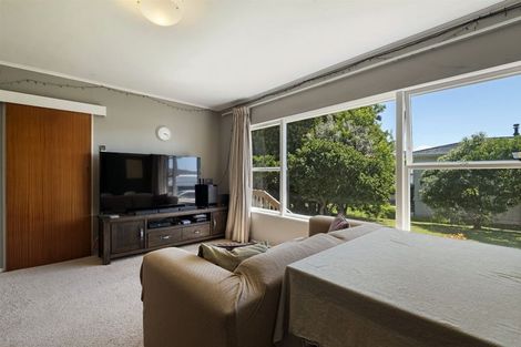 Photo of property in 2/41 Northumberland Avenue, Belmont, Auckland, 0622