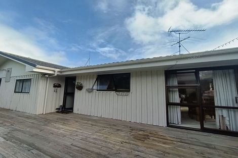 Photo of property in 21a Jelas Road, Red Beach, 0932