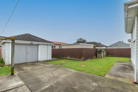 Photo of property in 12 Clark Street, Levin, 5510