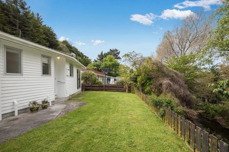 Photo of property in 292a Main Road, Tawa, Wellington, 5028