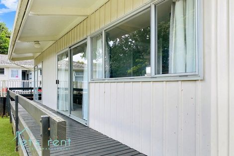 Photo of property in 20 Hobart Crescent, Wattle Downs, Auckland, 2103