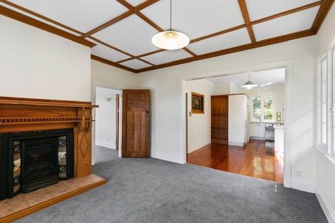 Photo of property in 51 Northland Road, Northland, Wellington, 6012