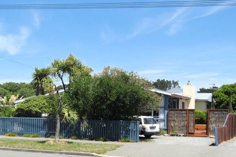 Photo of property in 2/370 Pine Avenue, South New Brighton, Christchurch, 8062