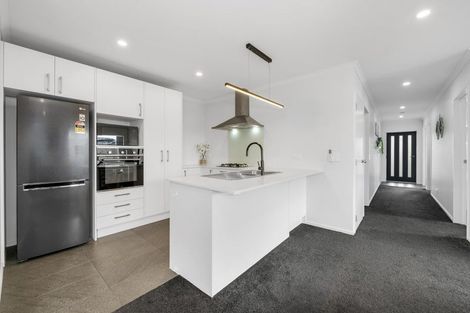 Photo of property in 4 Mokopapa Street, Takanini, 2112