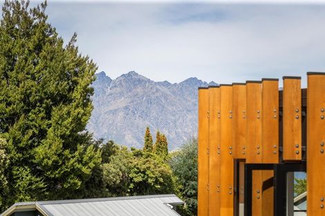 Photo of property in 5c Aspen Grove, Fernhill, Queenstown, 9300
