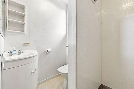 Photo of property in 28 Greenwich Street, Richmond Heights, Taupo, 3330