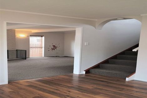 Photo of property in 23 Rembrandt Avenue, Tawa, Wellington, 5028