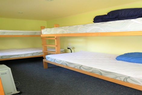 Photo of property in 72 Ahau Street, Moana, 7872