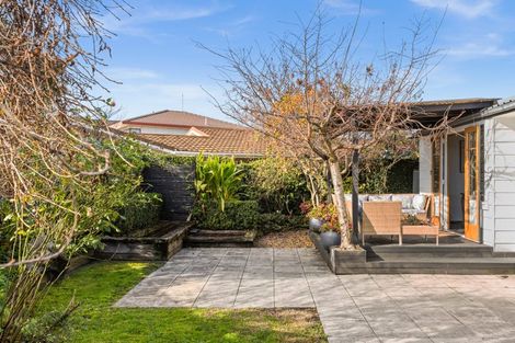 Photo of property in 90 Tait Drive, Greenmeadows, Napier, 4112