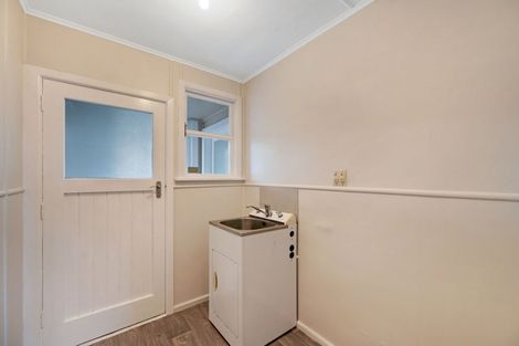 Photo of property in 4 Bright Crescent, Maraenui, Napier, 4110