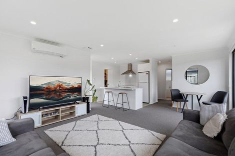 Photo of property in 24 Furlong Road, Papamoa, 3118