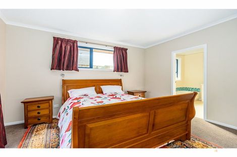 Photo of property in 1 Eric Batchelor Place, Waimate, 7924