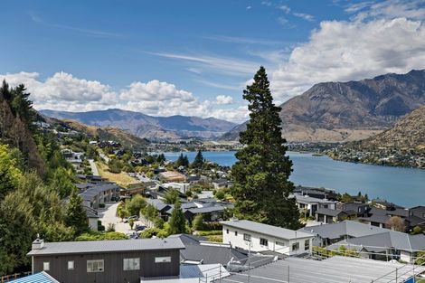 Photo of property in St Andrews Park, 12 Saint Peters Place, Queenstown, 9300