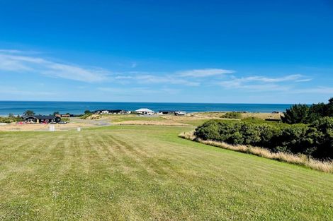 Photo of property in 9 Knoyle Road, Riversdale Beach, Masterton, 5872
