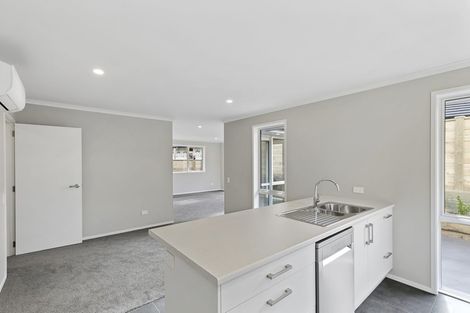 Photo of property in 8 Martingale Drive, Whitby, Porirua, 5024