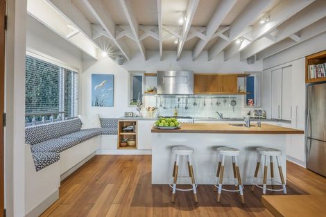 Photo of property in 76 St Michaels Avenue, Point Chevalier, Auckland, 1022