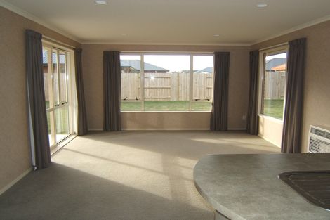 Photo of property in 5 Boston Parade, Kelvin Grove, Palmerston North, 4414