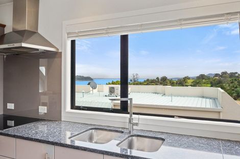 Photo of property in 2/47 Clovelly Road, Bucklands Beach, Auckland, 2012