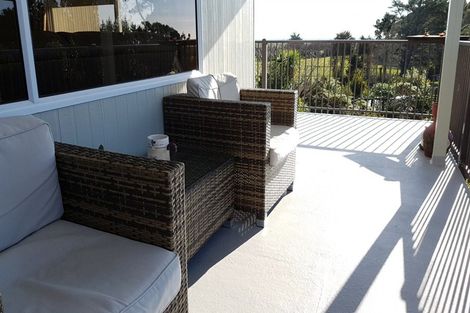 Photo of property in 78 Golf Links Road, Ruatapu, 7883