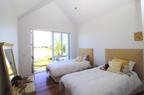 Photo of property in 125 Waimaire Avenue, Matarangi, Whitianga, 3592